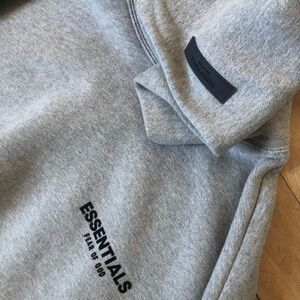 essentials FOG hoodie dark oatmeal